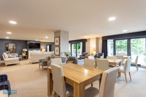 Residents Lounge- click for photo gallery